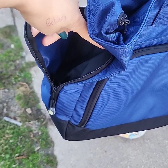 LL Bean Duffle Bag 0FVL2 Double Handle Shoulder Tote Zip Top Blue Nylon Used Onc - Picture 7 of 12